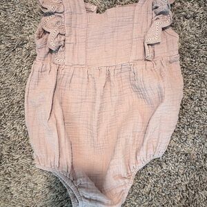 Quincy Mae Pink Ruffled Bodysuit
